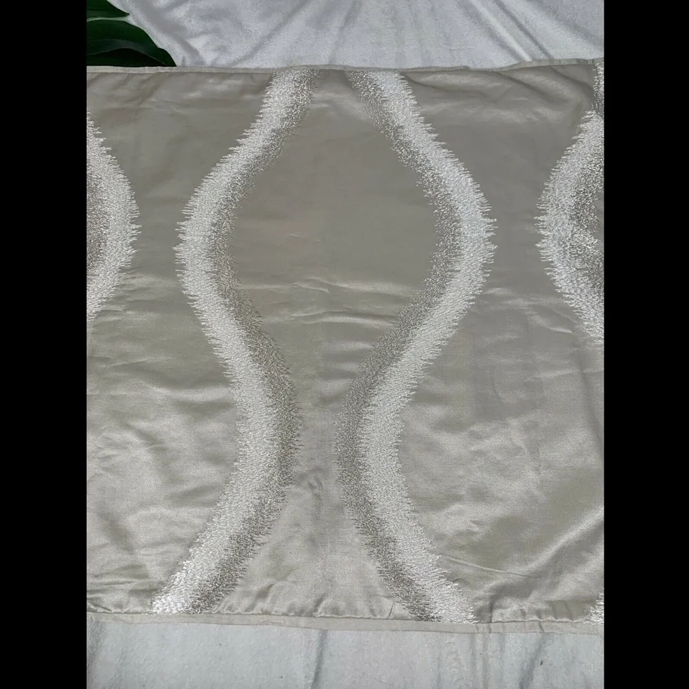 NEW $135 Hotel Collection‎ Luster (1) Standard Pillow Sham